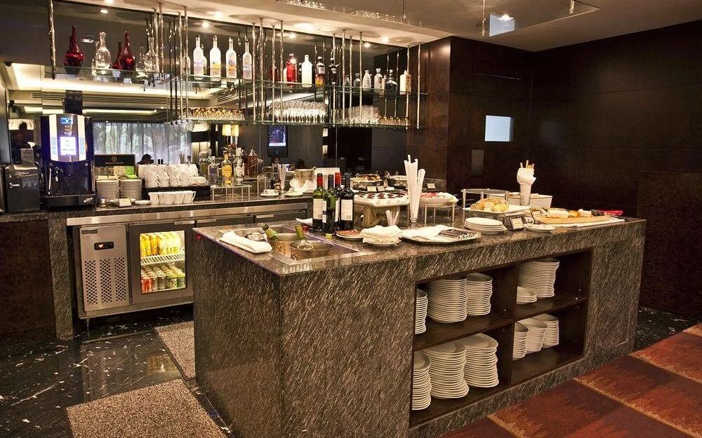 The Executive Lounge at Four Star by Trans Hotel