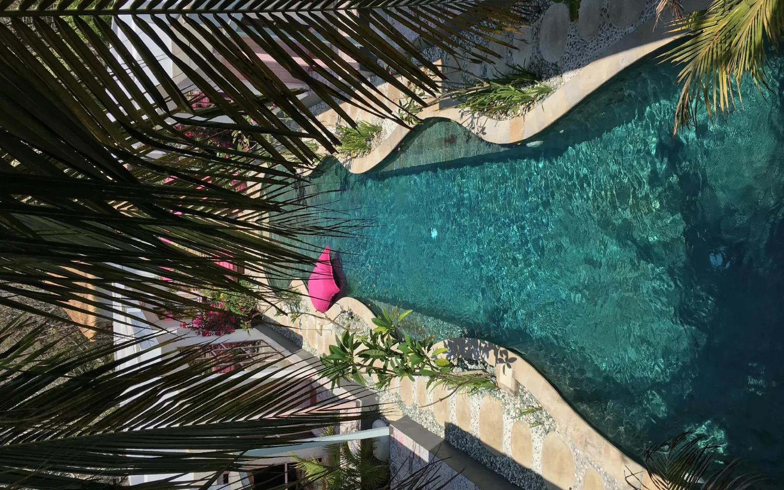 The Flamingo Beach Club & Lounge at Villas Flamingo Gili Trawangan