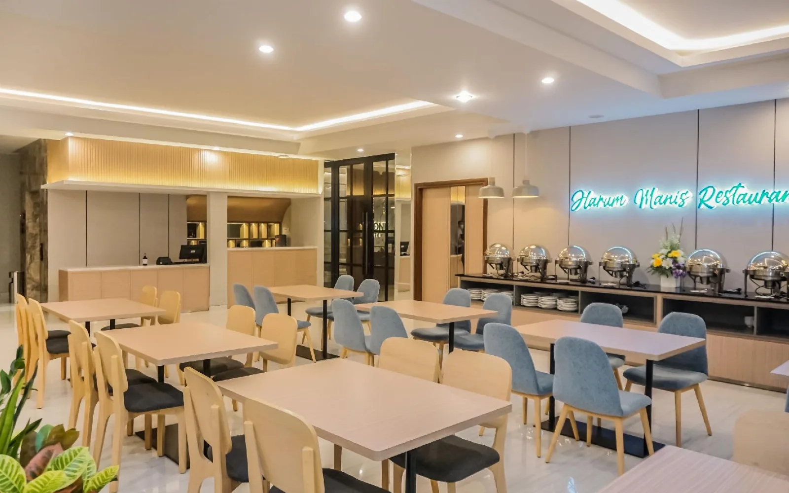 The Front Lounge at Front One King Tuban