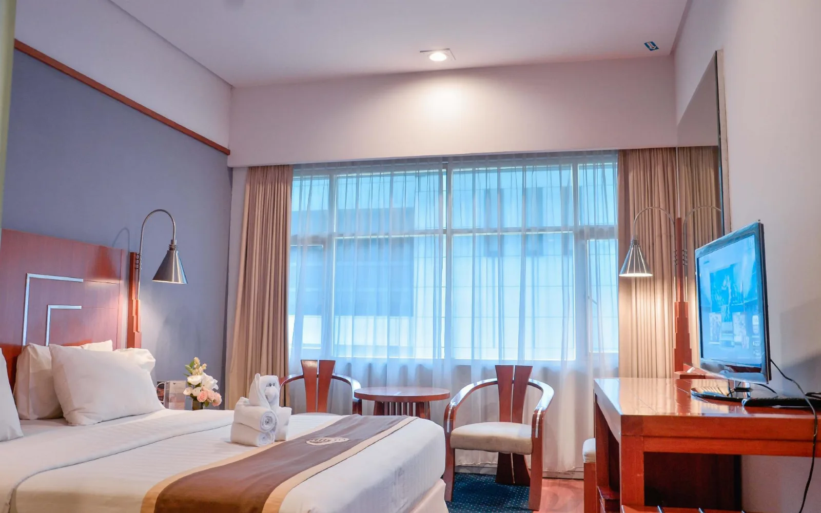 The Garden Restaurant at Savoy Homann