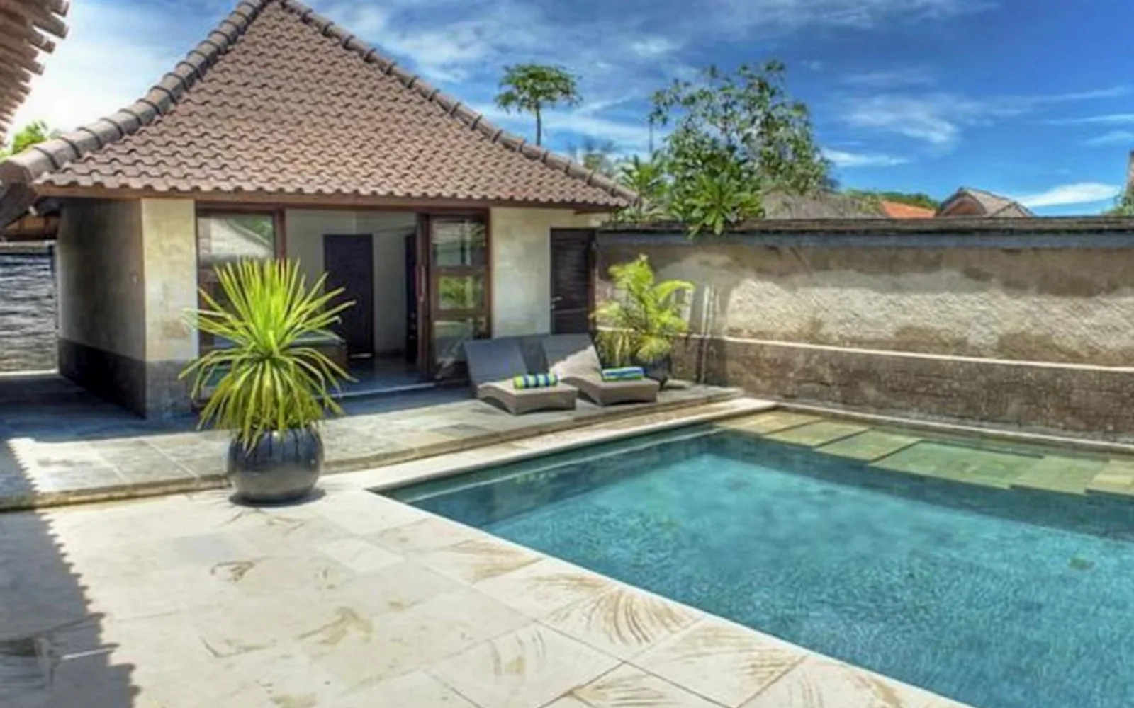 The Gili Beach Club & Lounge