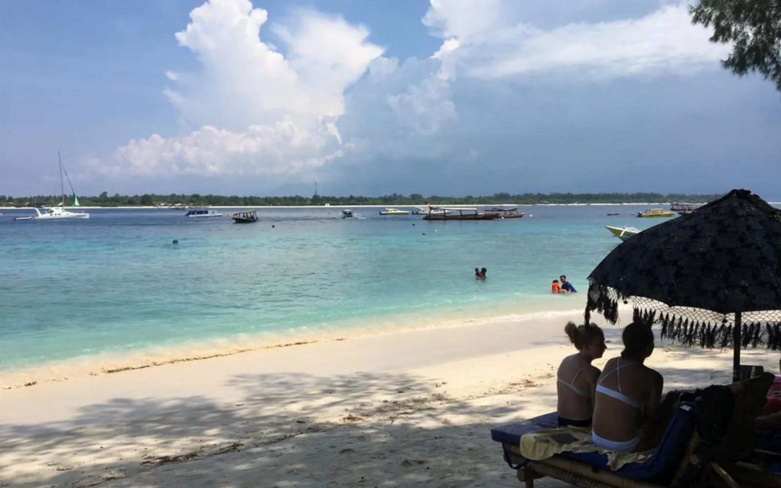 The Gili Beach Club & Lounge at Gili Turtle Beach Resort