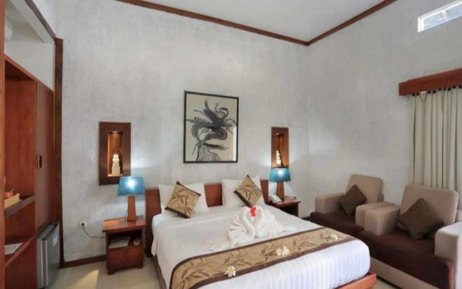 The Good Beach Club & Lounge at Good Heart Resort