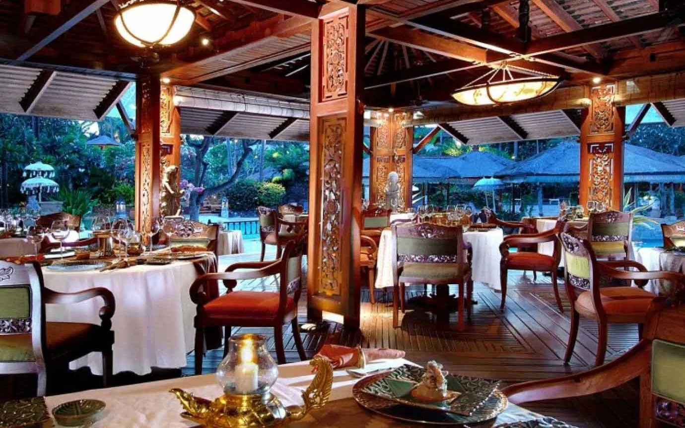 The Gracia Resto & Cafe at Grand Abe Hotel