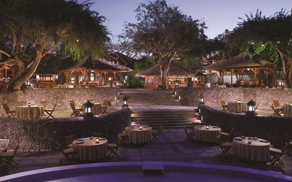 The Grand Lounge