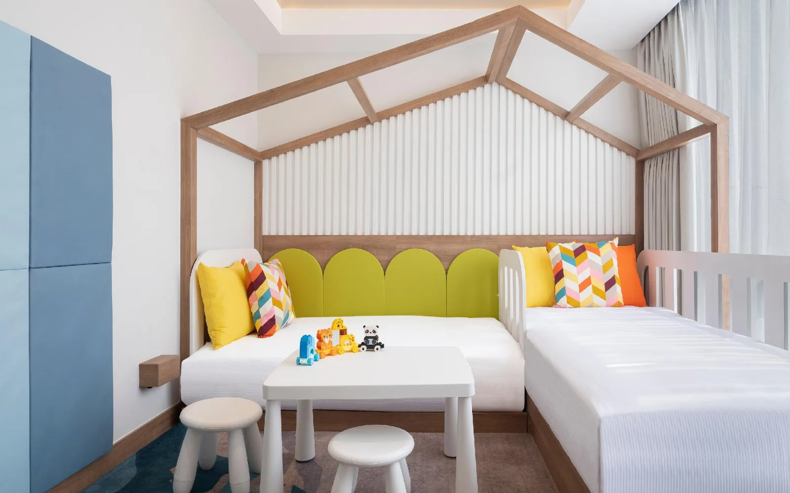 The High Bar at Hilton Garden Inn Jakarta Taman Palem