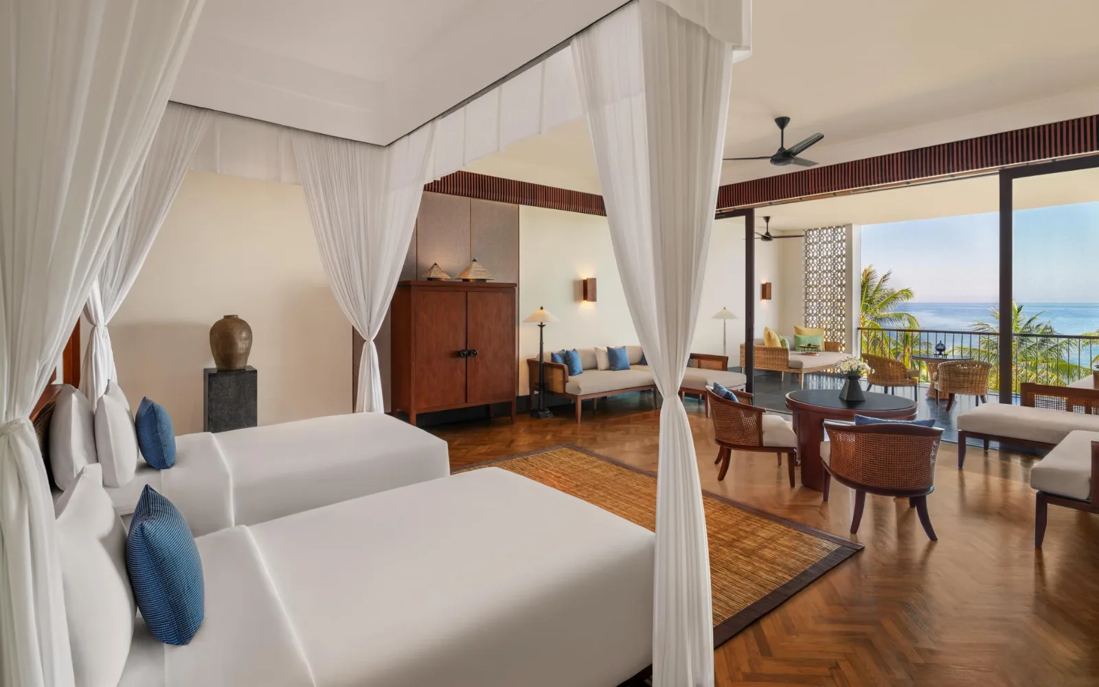 The Island Table at The Sira, a Luxury Collection Resort and Spa, Lombok