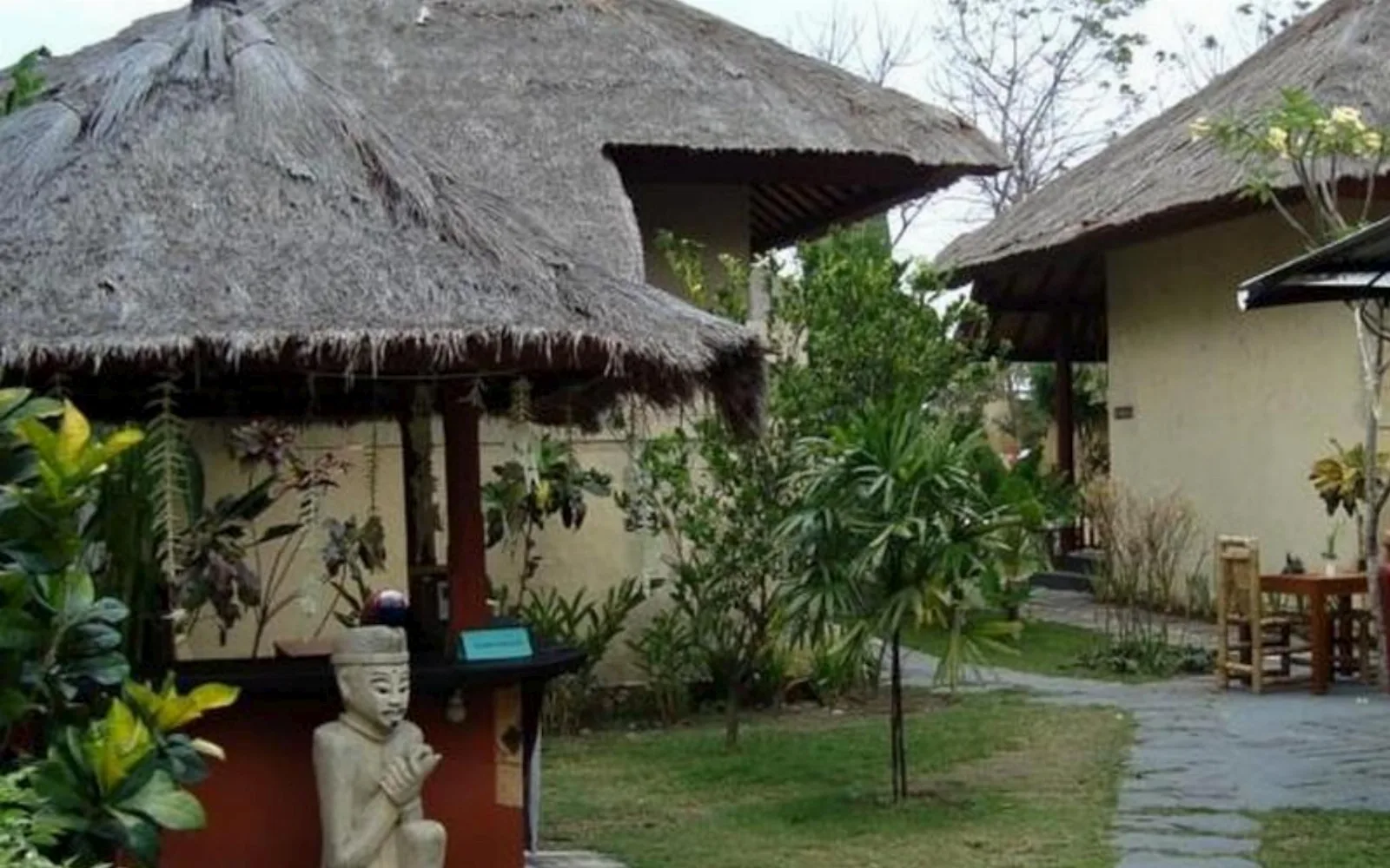 The Joje Beach Club & Lounge at Joje Bungalow