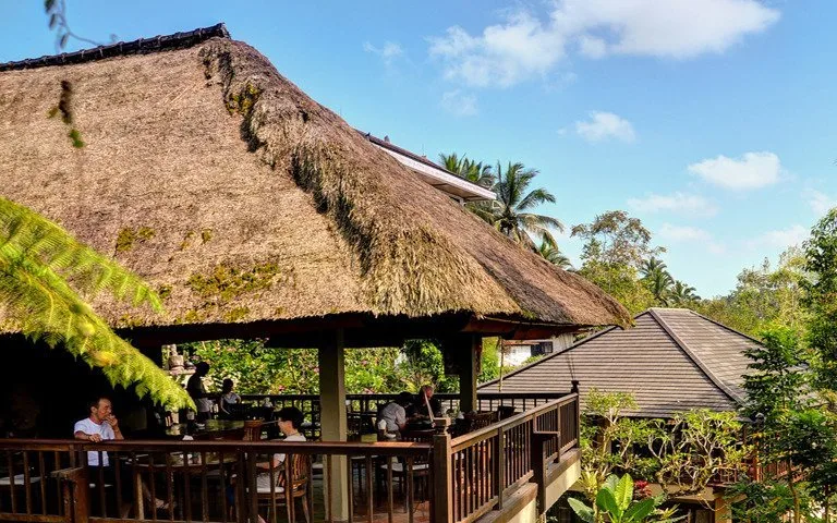 The Kampung Lounge