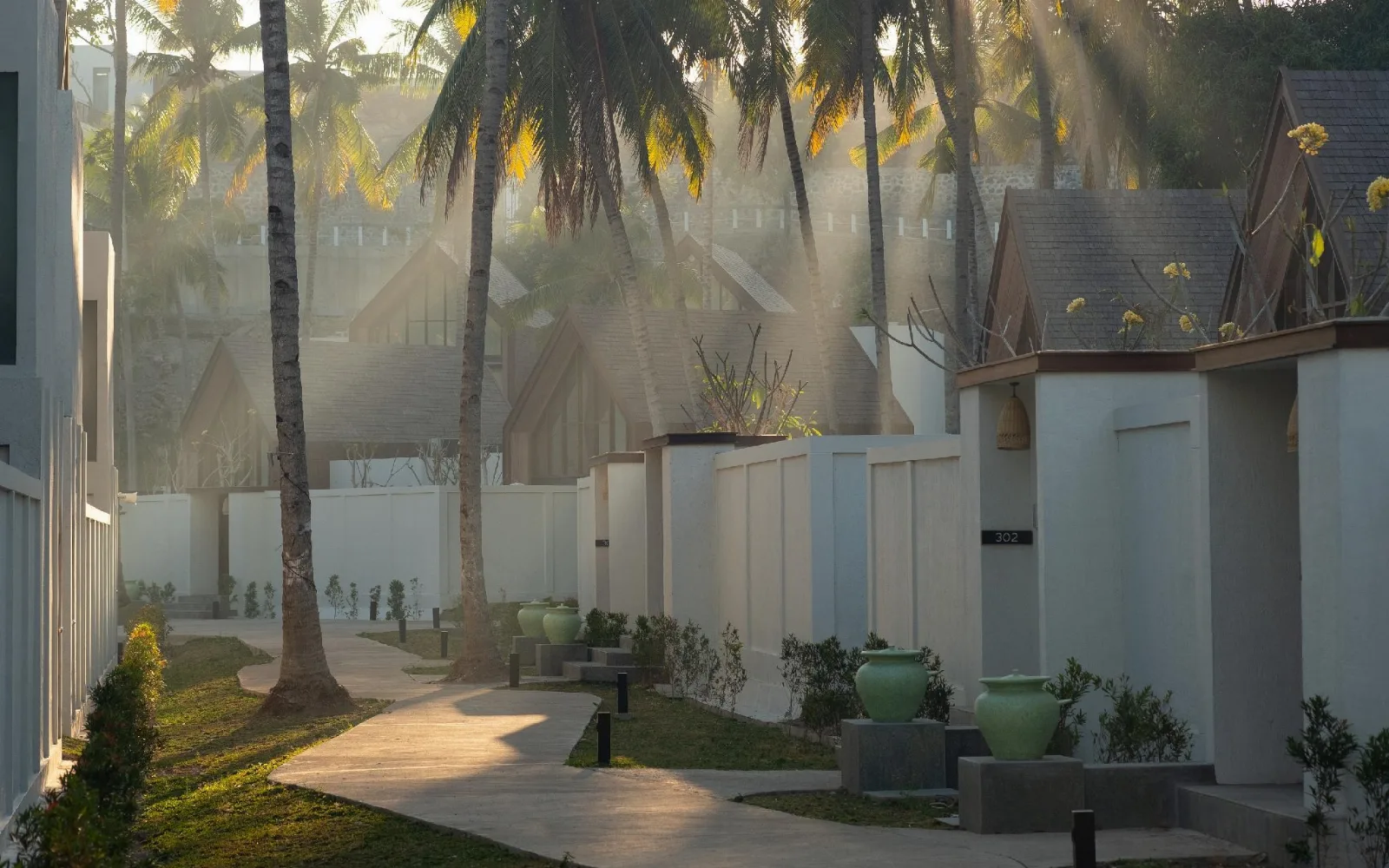 The Kayana Beach Club & Lounge