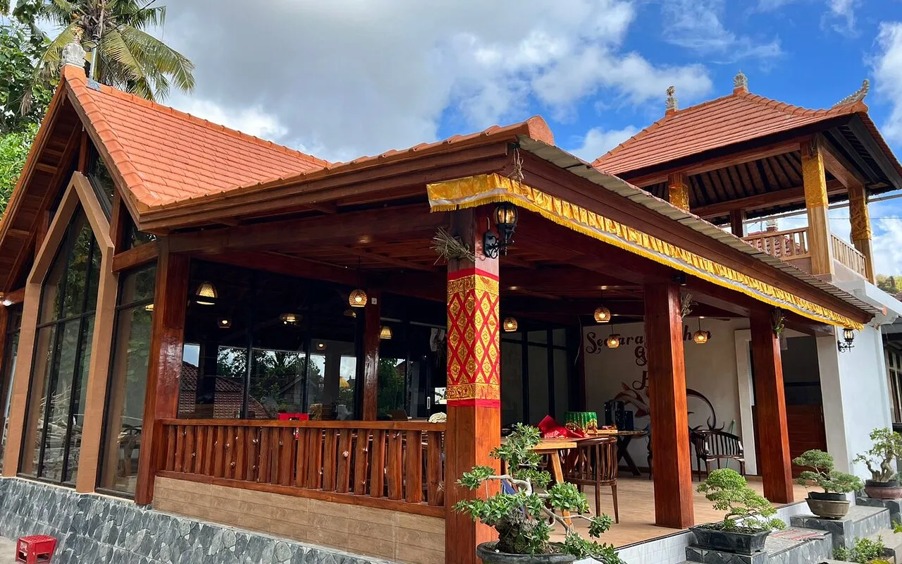 The Klungkung Lounge at Klungkung Tower Hotel