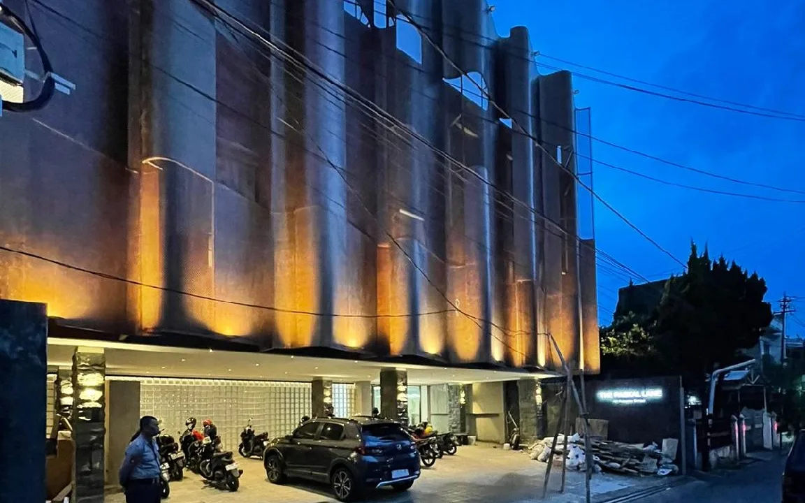 The Lane Lounge