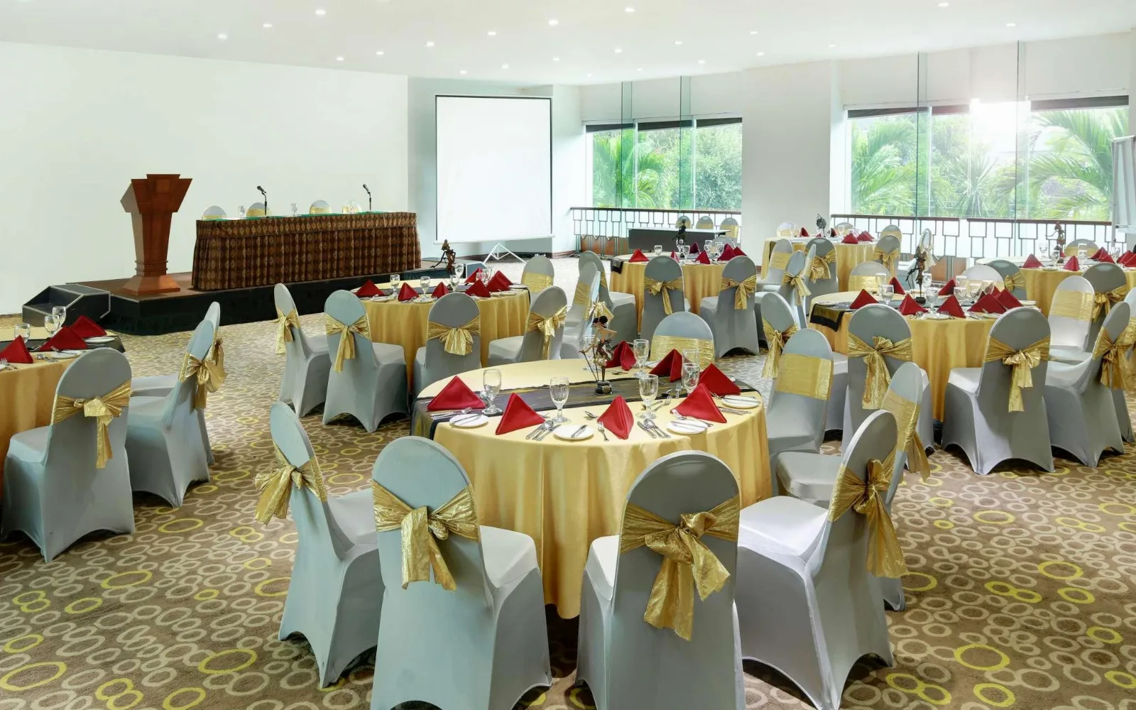 The Lobby Lounge