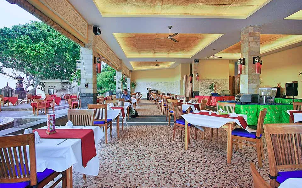 The Lobby Lounge