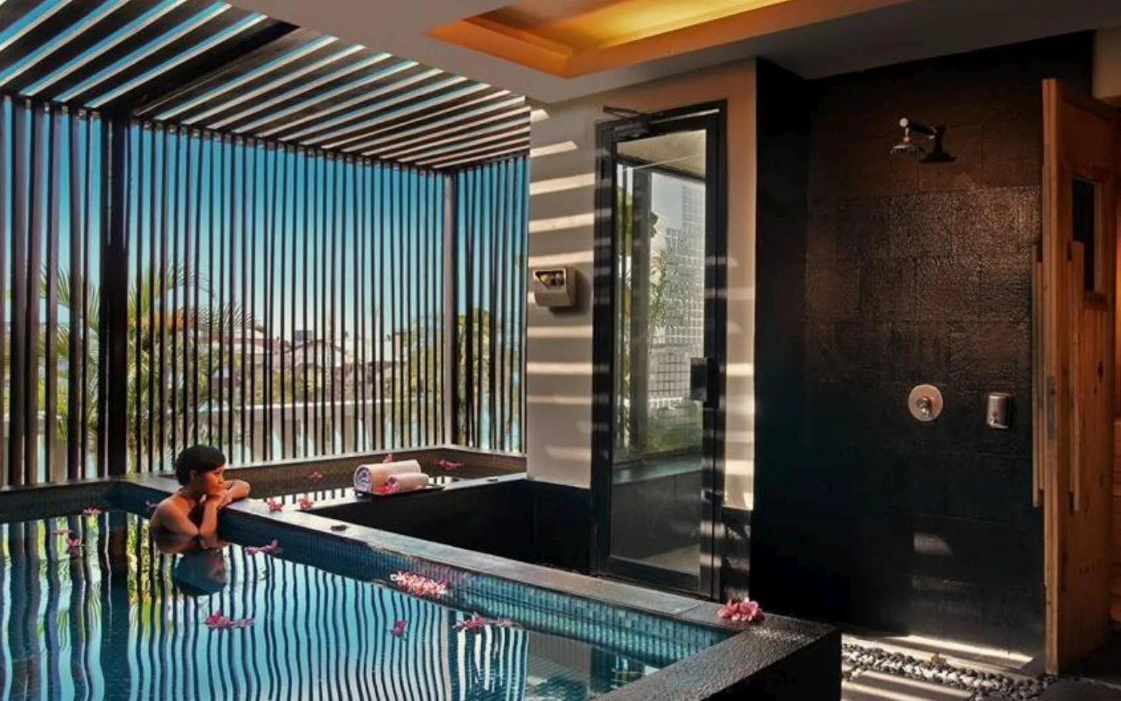 The Lobby Lounge