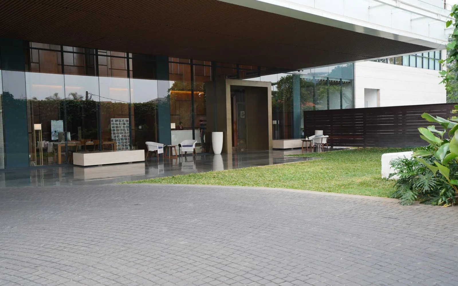 The Lobby Lounge at Veranda Serviced Residence Puri