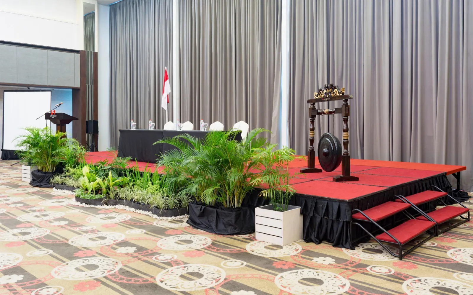 The Lounge & Bar at Swiss-Belhotel Jambi