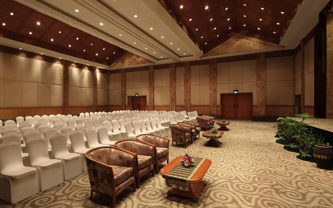 The Lounge Pekanbaru at Aryaduta Pekanbaru
