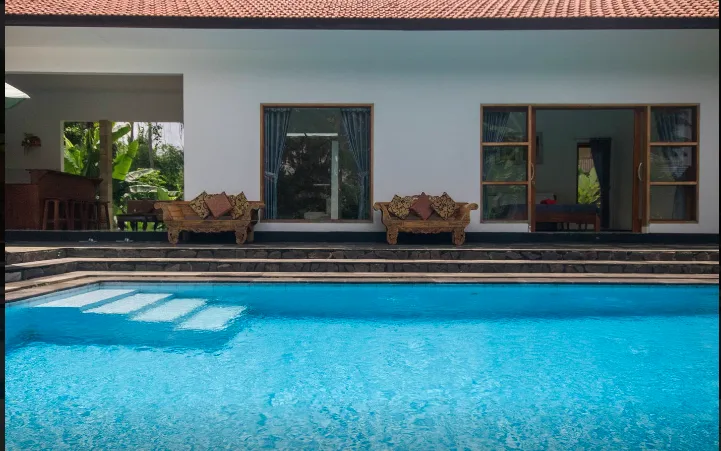 The Lovina Lounge at Lovina Villa Cinta