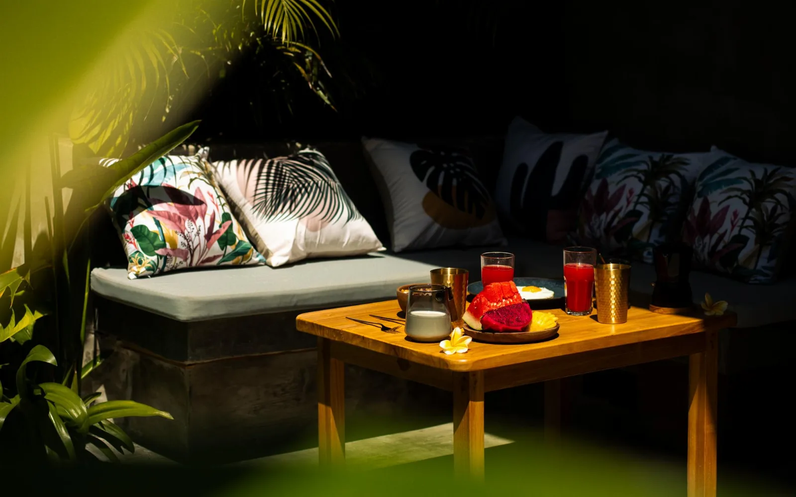 The Naka Beach Club & Lounge at Villa Naka - Gili Trawangan - Traditional Villa & Private pool