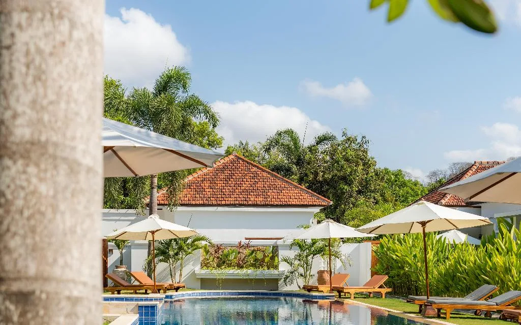 The Nomada Beach Club & Lounge