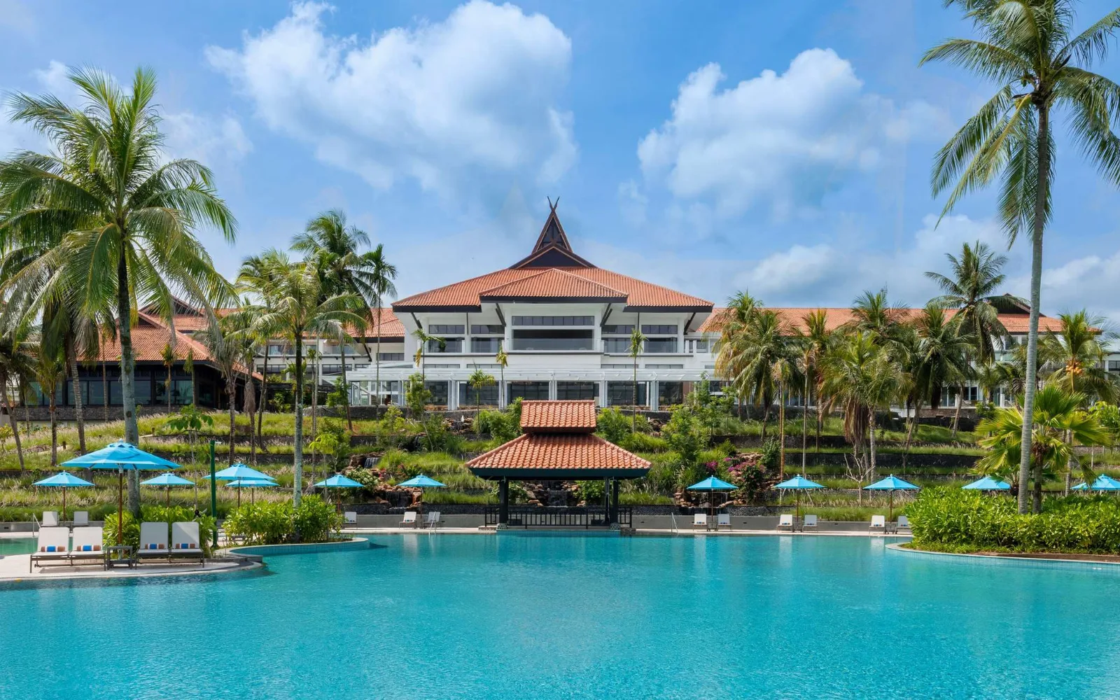 The Palm All-Day Dining at Mövenpick Resort & Spa Bintan Lagoon