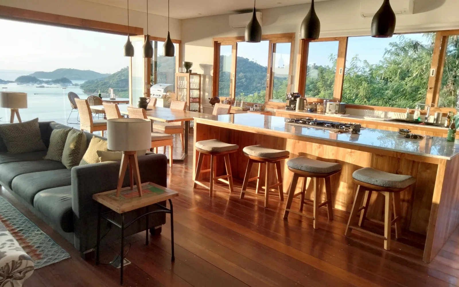 The Paradise Harbor Sunset Lounge at Paradise Garage Komodo Villa