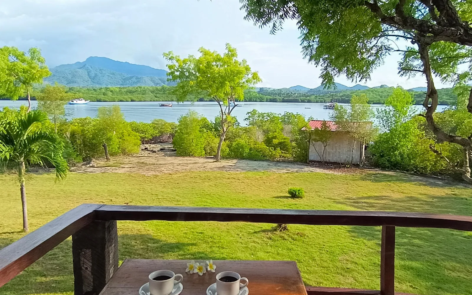 The Pasir Lounge at Pasir Putih Cottage-Menjangan