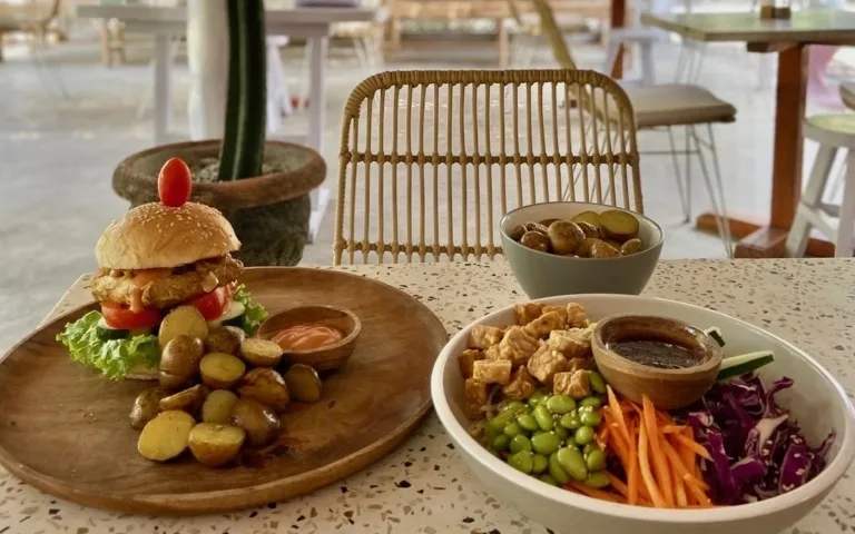 The Penida Lounge at Penida Secret Villa