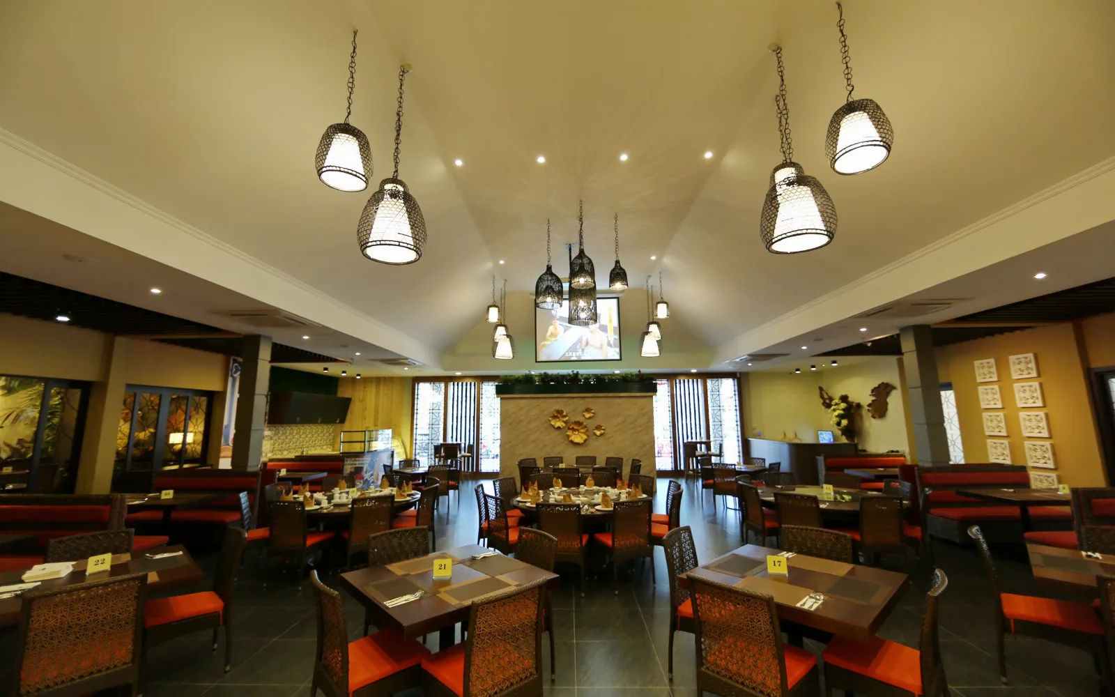 The Pondok Sunset Lounge at Pondok Sari Hotel