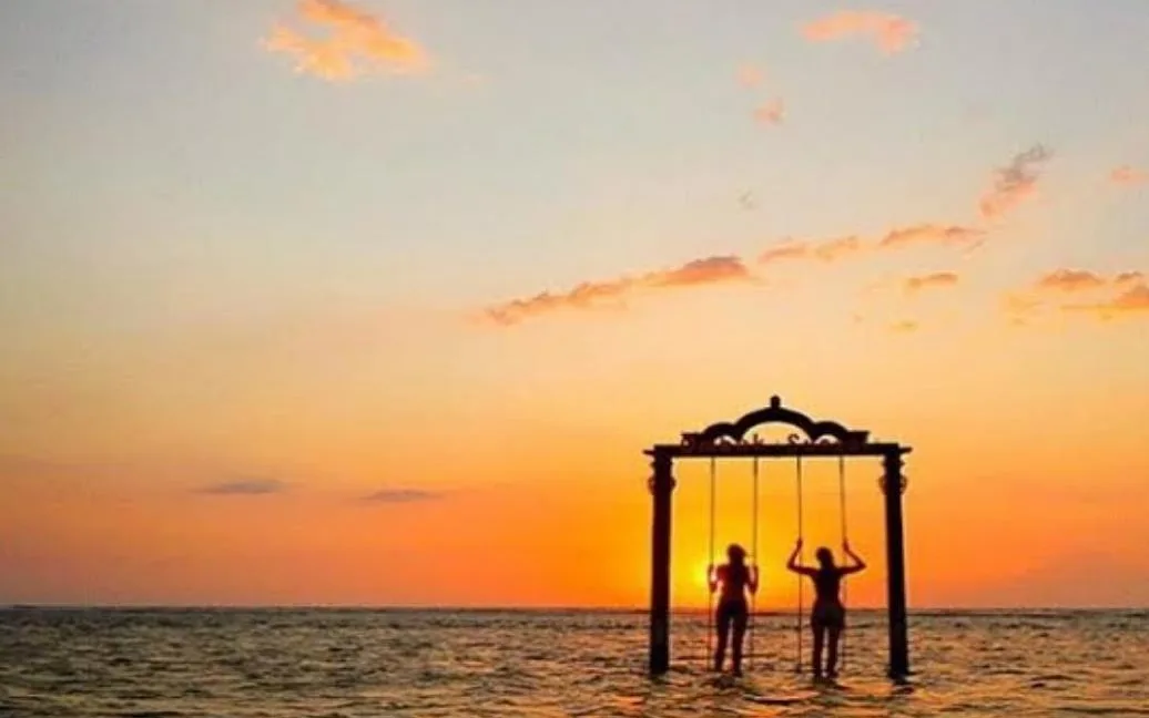 The Rembulan Beach Club & Lounge at Villa Rembulan