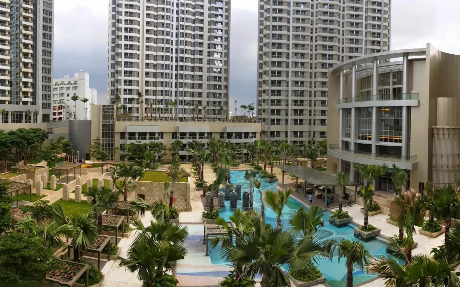 The Restaurant at Apartemen Taman Anggrek Residences 1br free WIFI