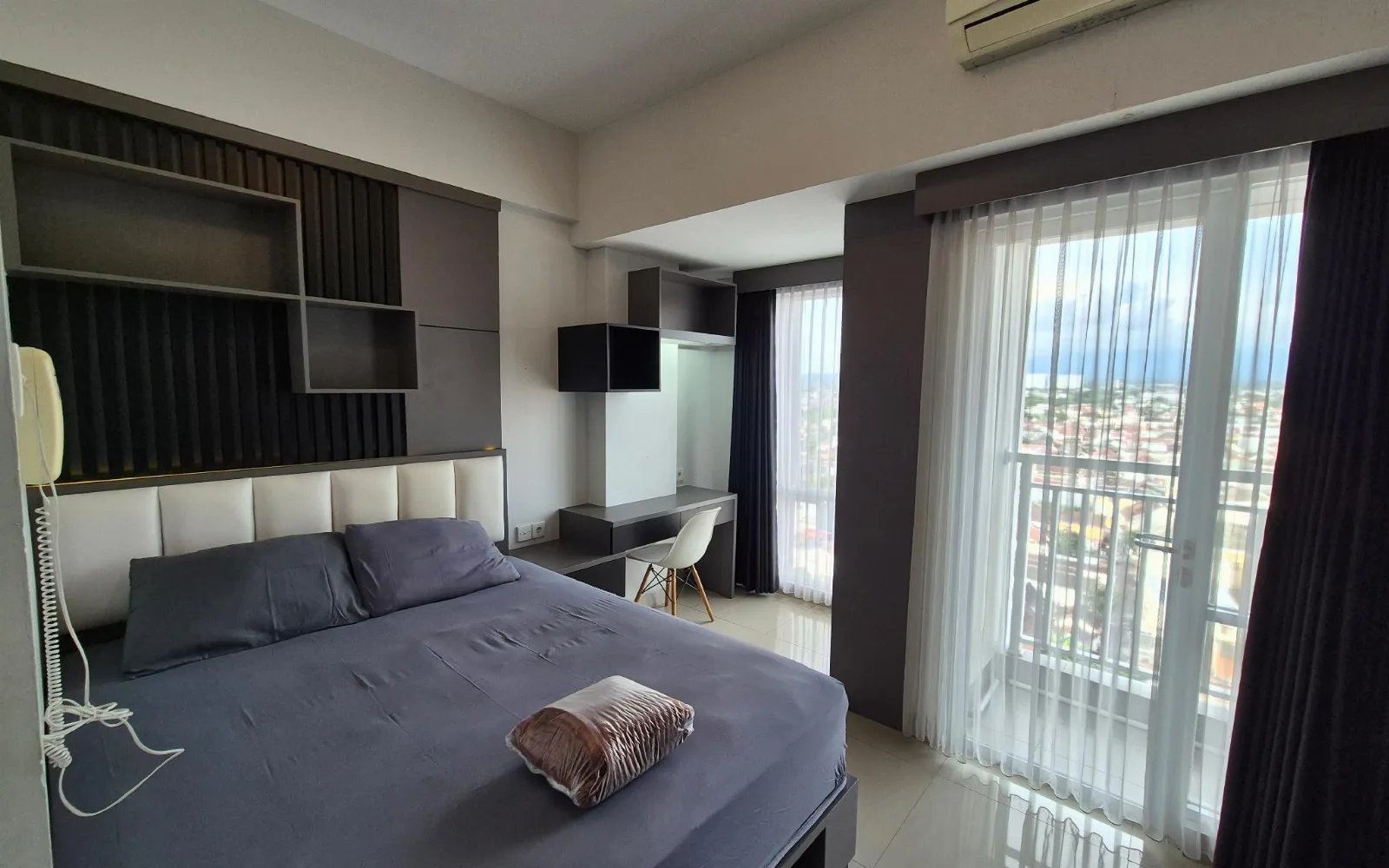 The Restaurant at Apartemen Taman Melati Yogyakarta by ArFe Room