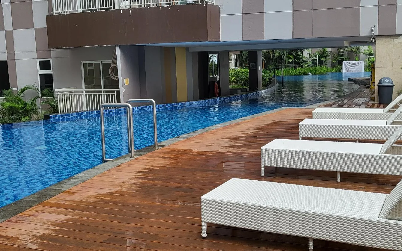 The Restaurant at Apartment podomoro medan - swimming pool view