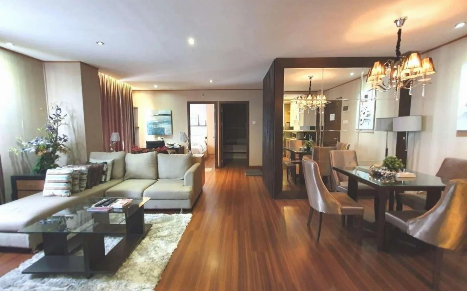 The Restaurant at Luxury 3BR Penthouse With Bandung City View	⭐⭐⭐⭐	⭐