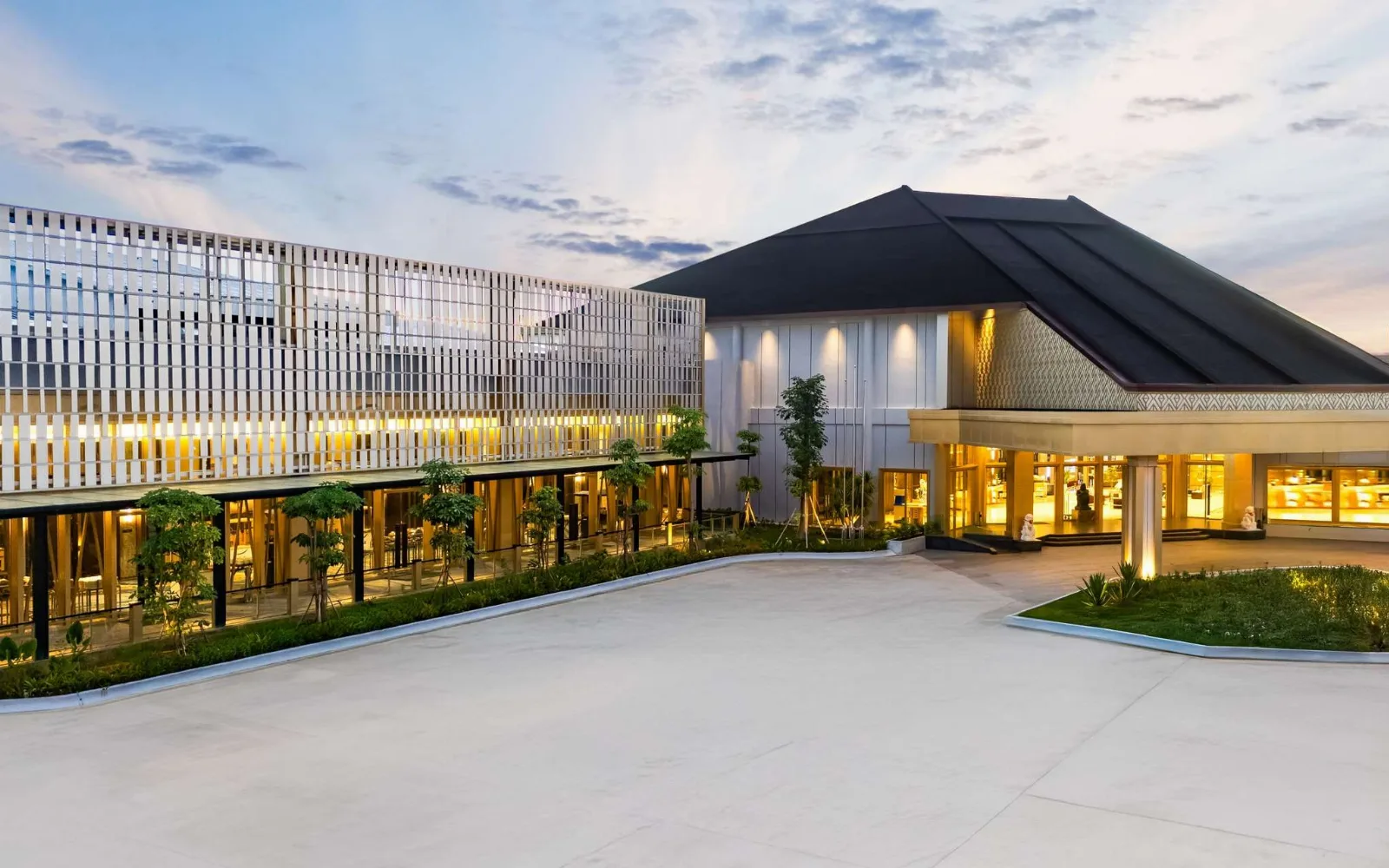 The Restaurant at Novotel Pontianak Convention Centre