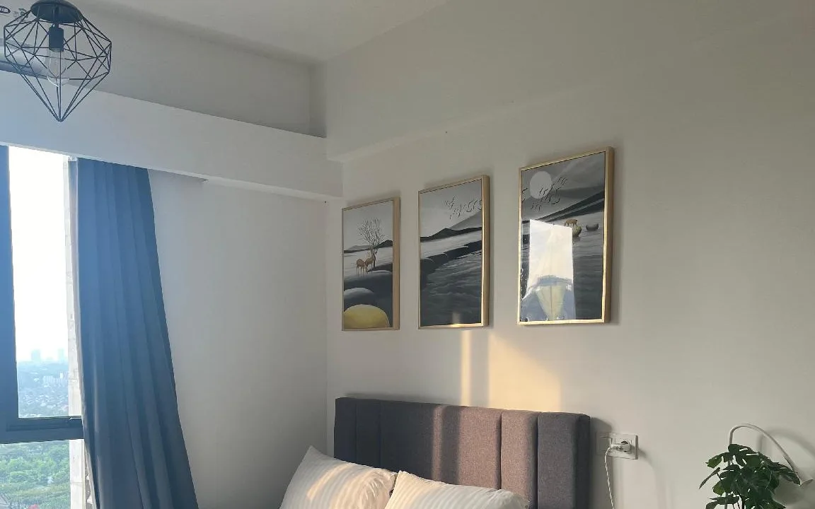 The Restaurant at Skyhouse 2 Bedroom Apartment