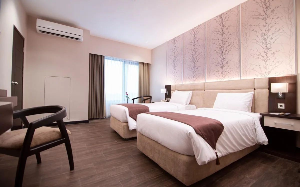 The Restaurant at The Sun Hotel Sidoarjo