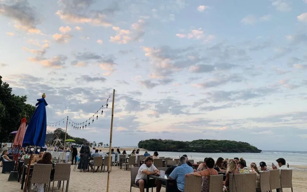 The Samuh Lounge at Samuh Sunset Nusa Penida