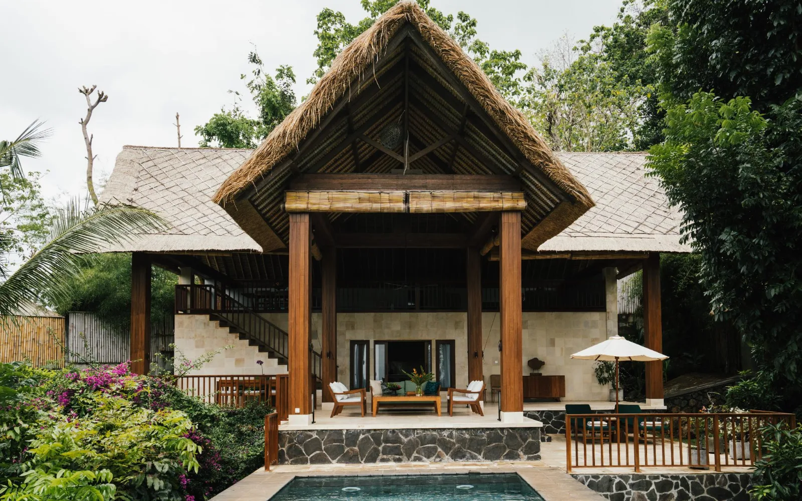 The Sanglung Lounge