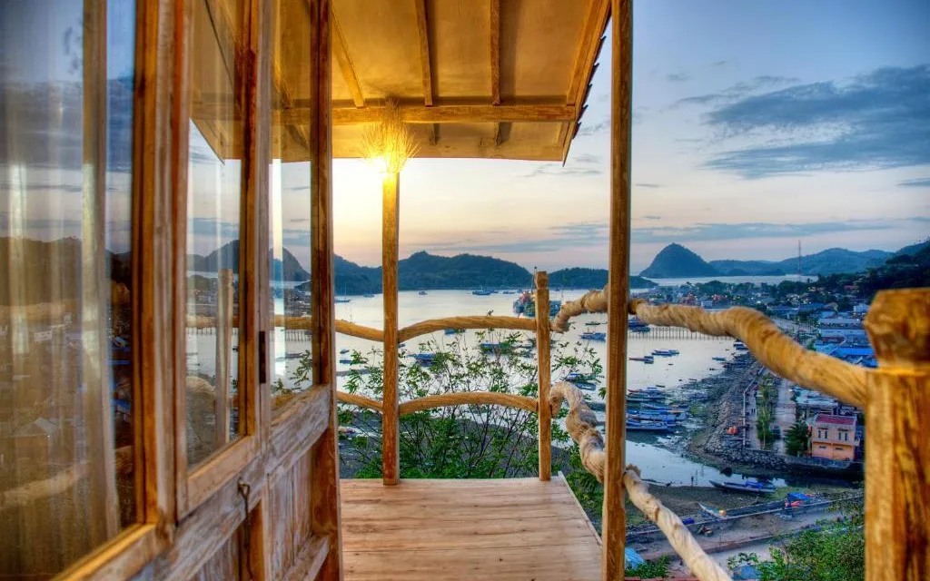 The Selini Harbor Sunset Lounge at Selini Hills