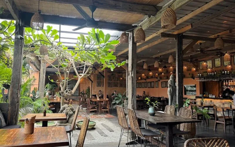 The Solair Lounge