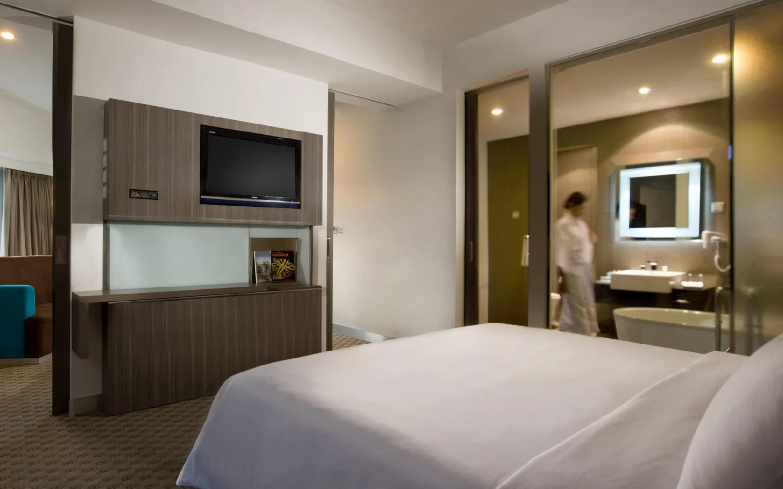 The Square Restaurant at Novotel Bangka Hotel & Convention Centre