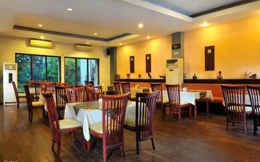 The Taman Lounge