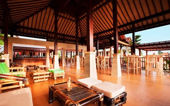The Taman Lounge