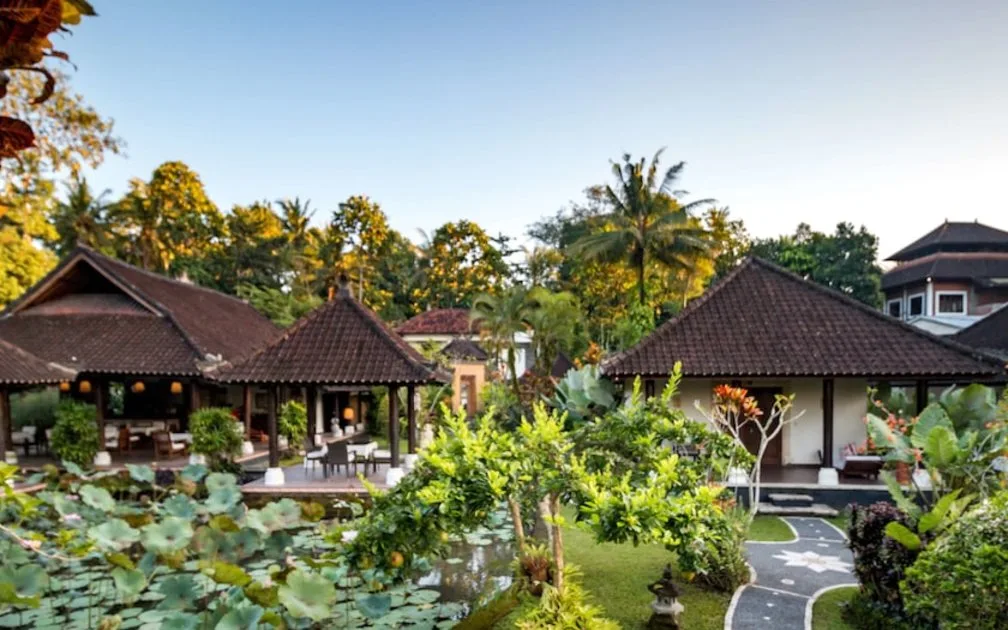 The Taman Lounge