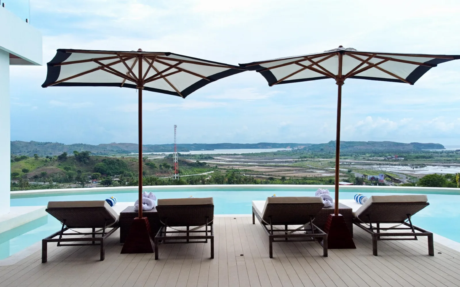 The Teraum Beach Club & Lounge at Villa Teraum