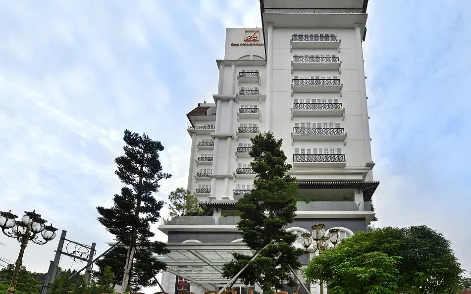The Terrace Lounge at Amaroossa Royal Hotel Bogor