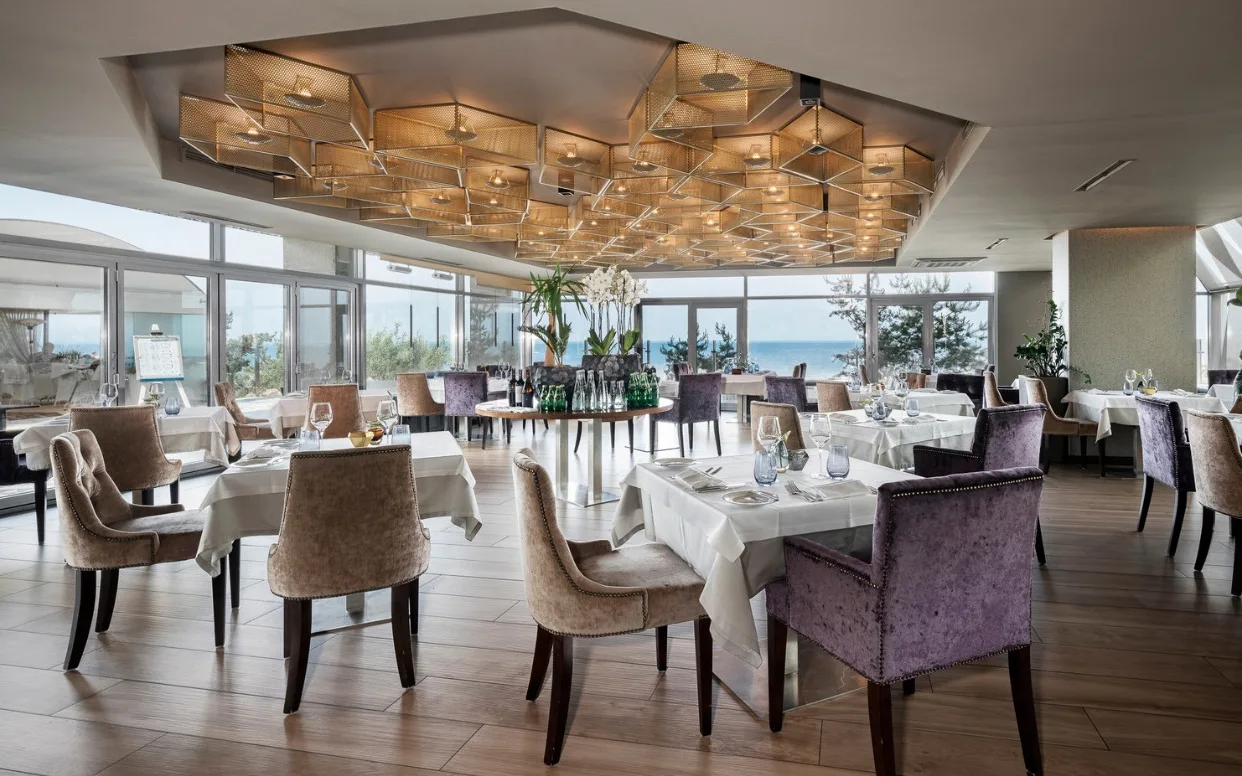 The Terrace Lounge