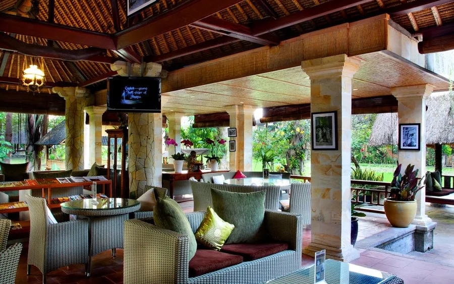 The Terrace Lounge